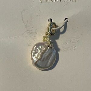Kendra Scott Pendant